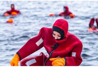 Dry suit floating for two on Imatra