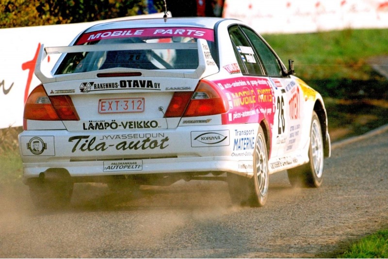 Driving experience in a rally car