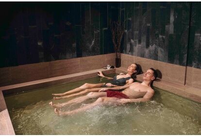 Relaxation with treatment and spa at the hotel "Vytautas mineral SPA" for two in Biršton