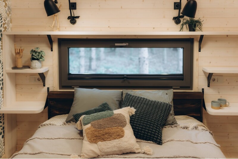 Romantic 2-night stay in a Forest or Lake cottage with sauna visit