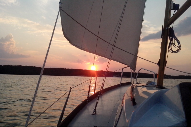 Yachting around Kaunas lagoon
