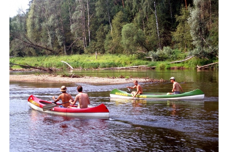 Descent by the Gauja river (3 km route)