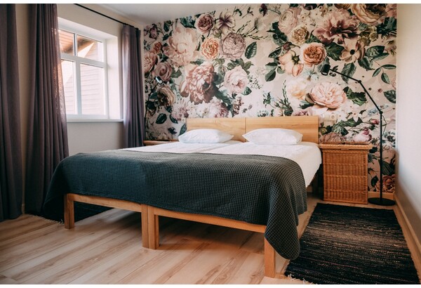 Romantic overnight stay and hot tub bath at the "Kalndaķi" guesthouse for 2 people