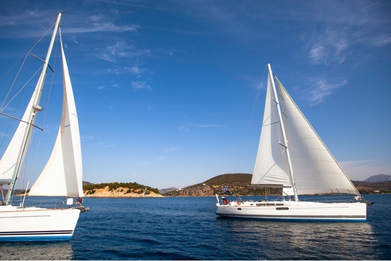 Exploratory sailing on yacht in the Kuršių lagoon (3 hrs)