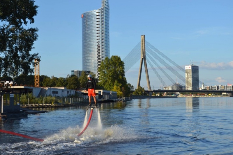 Test flight with flyboard
