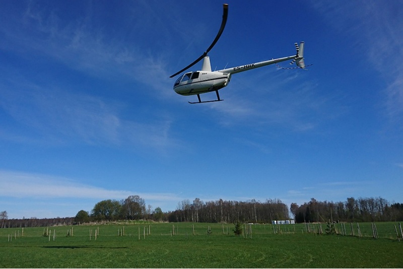 Exciting photo or sightseeing flight by helicopter in Tallinn