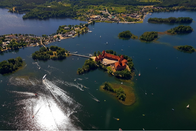 Trakai castle from a bird's-eye (1-3 persons)