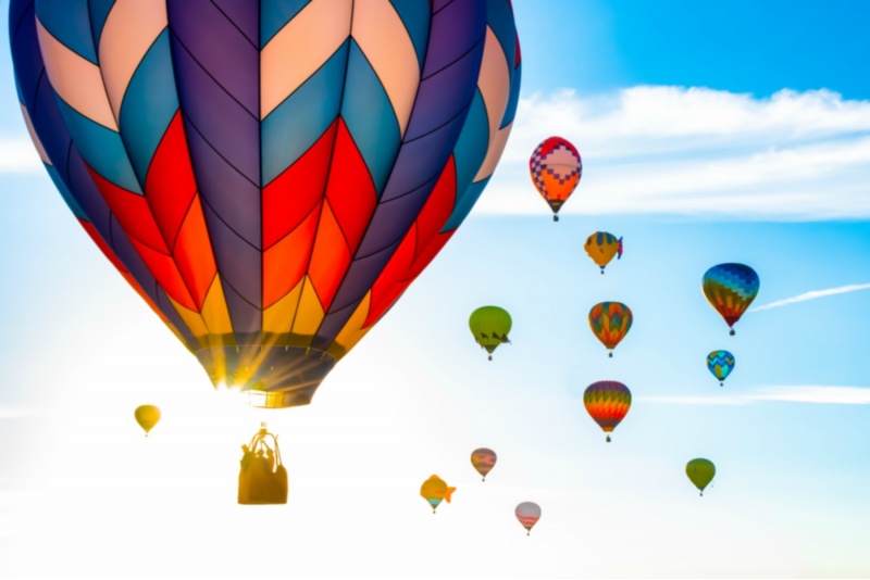 Hot air balloon flight in the winter
