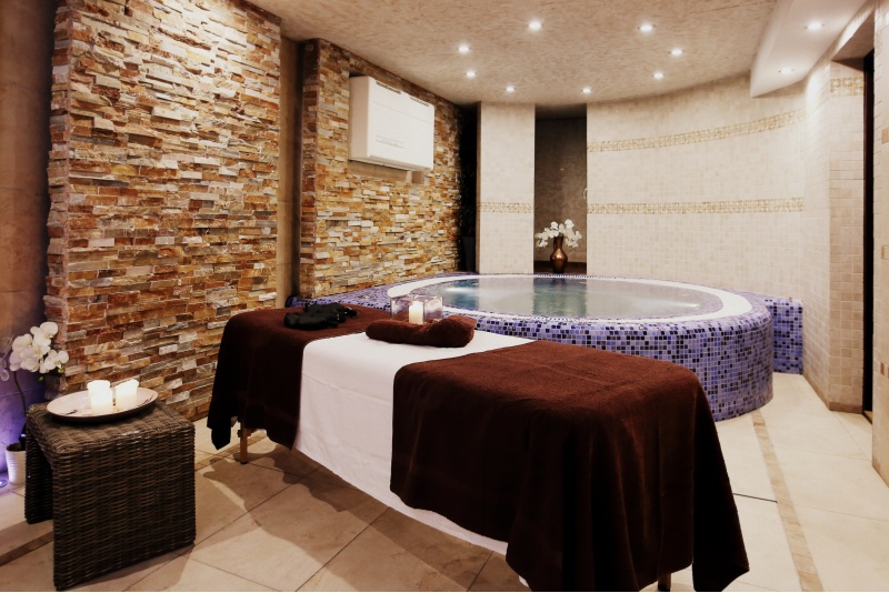 1 night romantic stay at the "Old Hansa" with SPA in the center of Palanga
