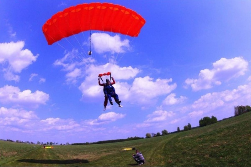The Tandem parachute jump with the video in Sasnavos aerodrome