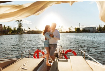 Romantic cruise on the Baby Blue catamaran in Gdańsk