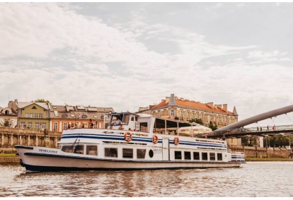 An hour-long cruise on the Vistula River in Krakow