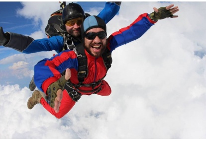 Tandem skydiving