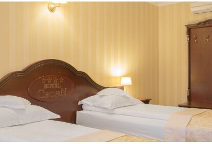 Overnight stay with dinner and massages for two at the Chopin Hotel in Sochaczew