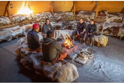 A visit to a reindeer farm and a reindeer safari