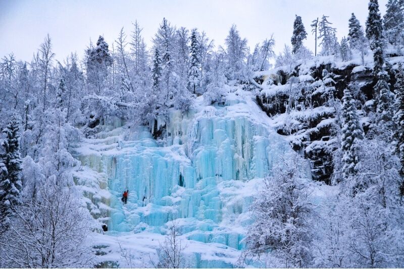 The frozen waterfalls of Korouoma