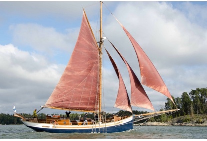 Public sailing on the sailing ship Ingrid