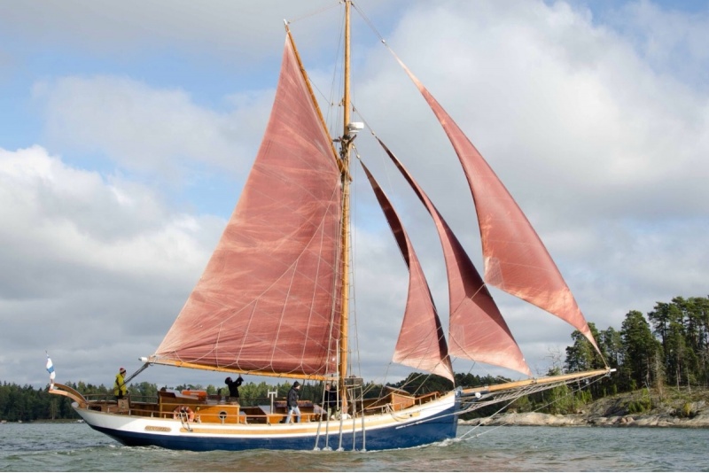 Public sailing on the sailing ship Ingrid